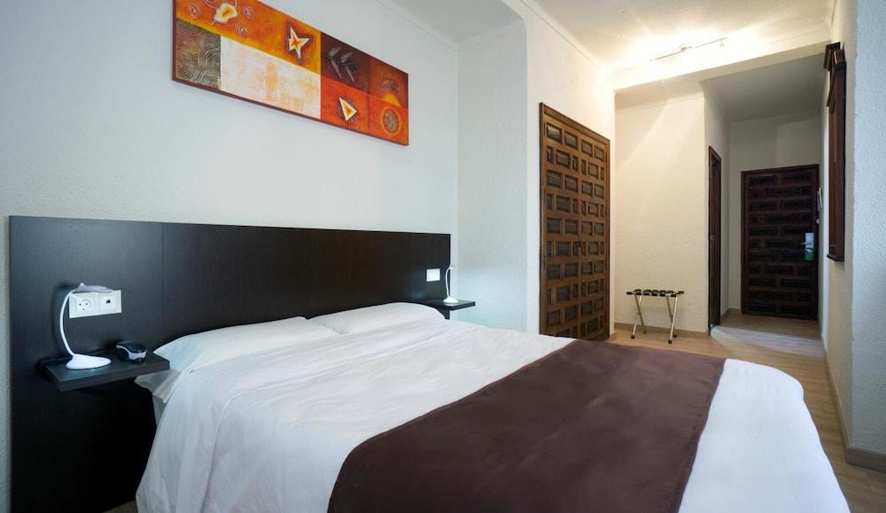 טורמולינוס Hotel El Pozo מראה חיצוני תמונה