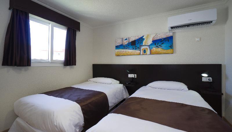 טורמולינוס Hotel El Pozo מראה חיצוני תמונה